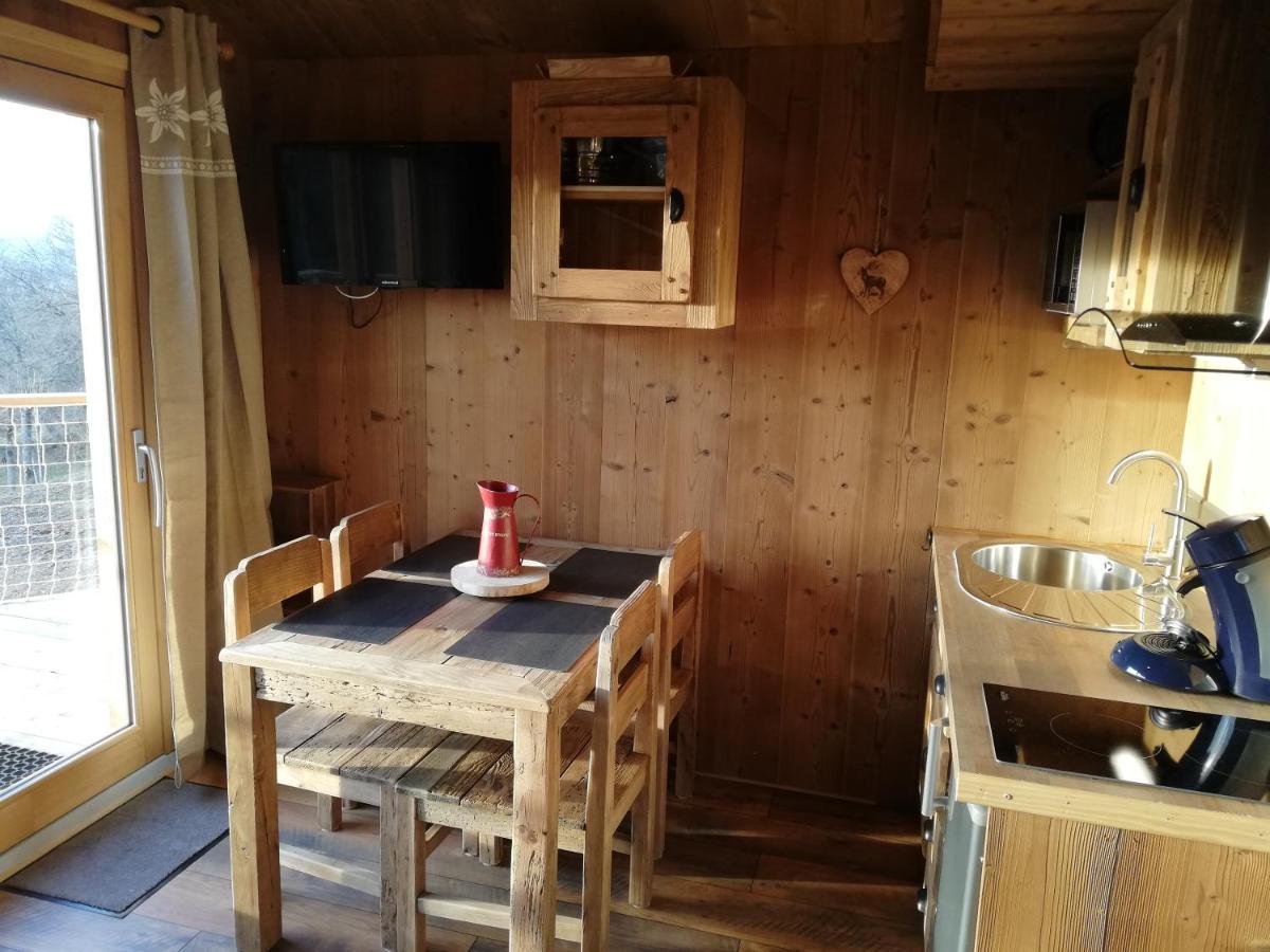 Ma Cabane Des Hautes-Alpes Saint-Julien-en-Champsaur Exterior photo